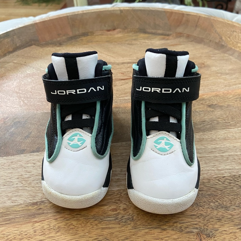 Child Size 6c Jordan Pro Strong Tiffany Sneakers - Picture 2 of 5